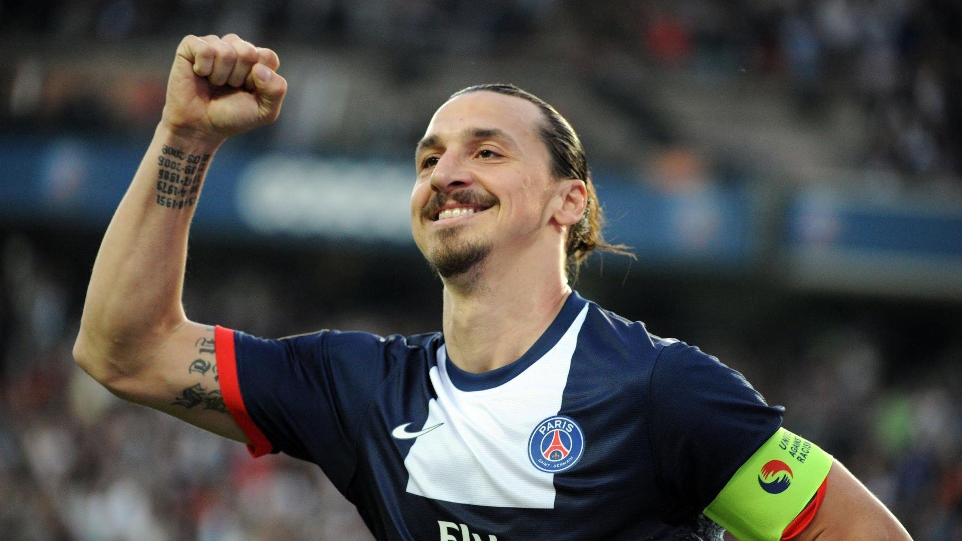 2013年总决赛第六场：热火在詹姆斯的带领下，经历加时逆转雷霆，最终以95-88获得冠军，詹姆斯荣膺FMVP。